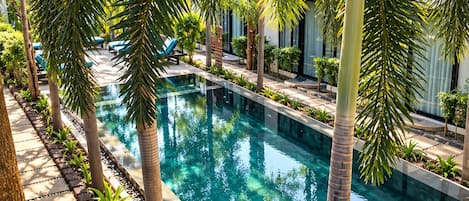 Outdoor pool, sun loungers