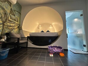 Pet-friendly - Tunnel Urban Retreat (Siem Reap)