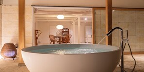 Luxury Villa | Bathroom | Shower, rainfall showerhead, free toiletries, hair dryer - ADAN Resort -Ku- (Motobu)
