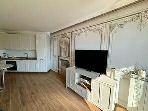 Fridge, oven, dishwasher, coffee/tea maker - Lago Bello Apartament with lake view (Stresa)