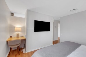1 bedroom, iron/ironing board, WiFi, bed sheets