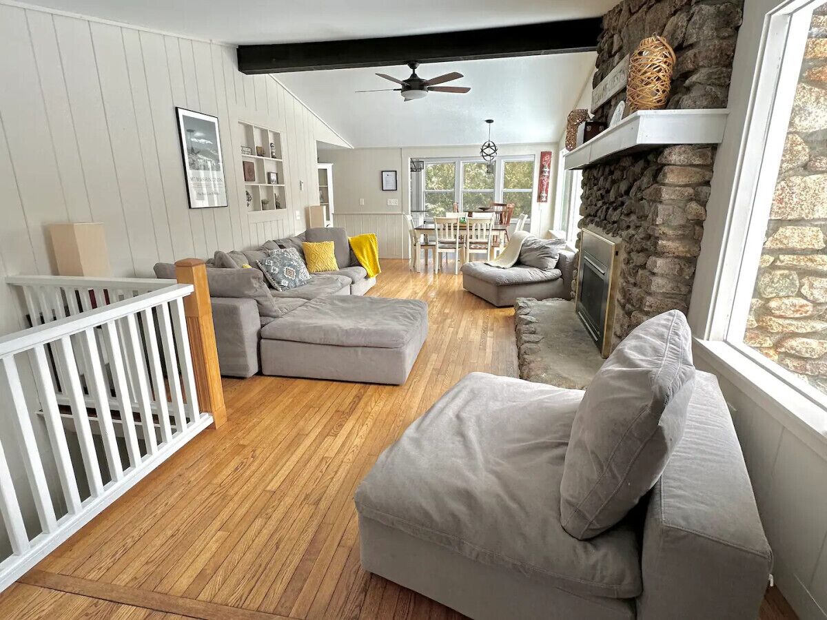 Smart TV, fireplace, video games