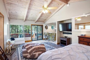 4 bedrooms, WiFi, bed sheets