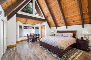 4 bedrooms, WiFi, bed sheets