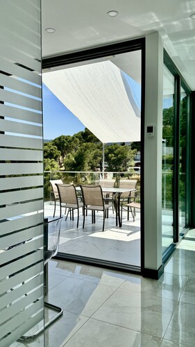 WELCS VILLA DE LUJO 176 EMP con piscina privada