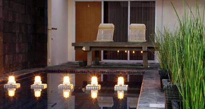 Green Leaf Guest House Jogja by Sinergi