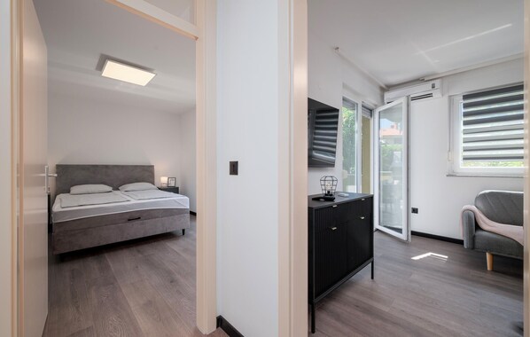 1 chambre, coffre-fort, accès au Wi-Fi (inclus), literie fournie