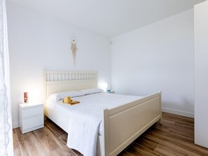 2 bedrooms, iron/ironing board, WiFi - 47 Amazing Primavera with Wifi, Terrace, Pool (Costa del Silencio)