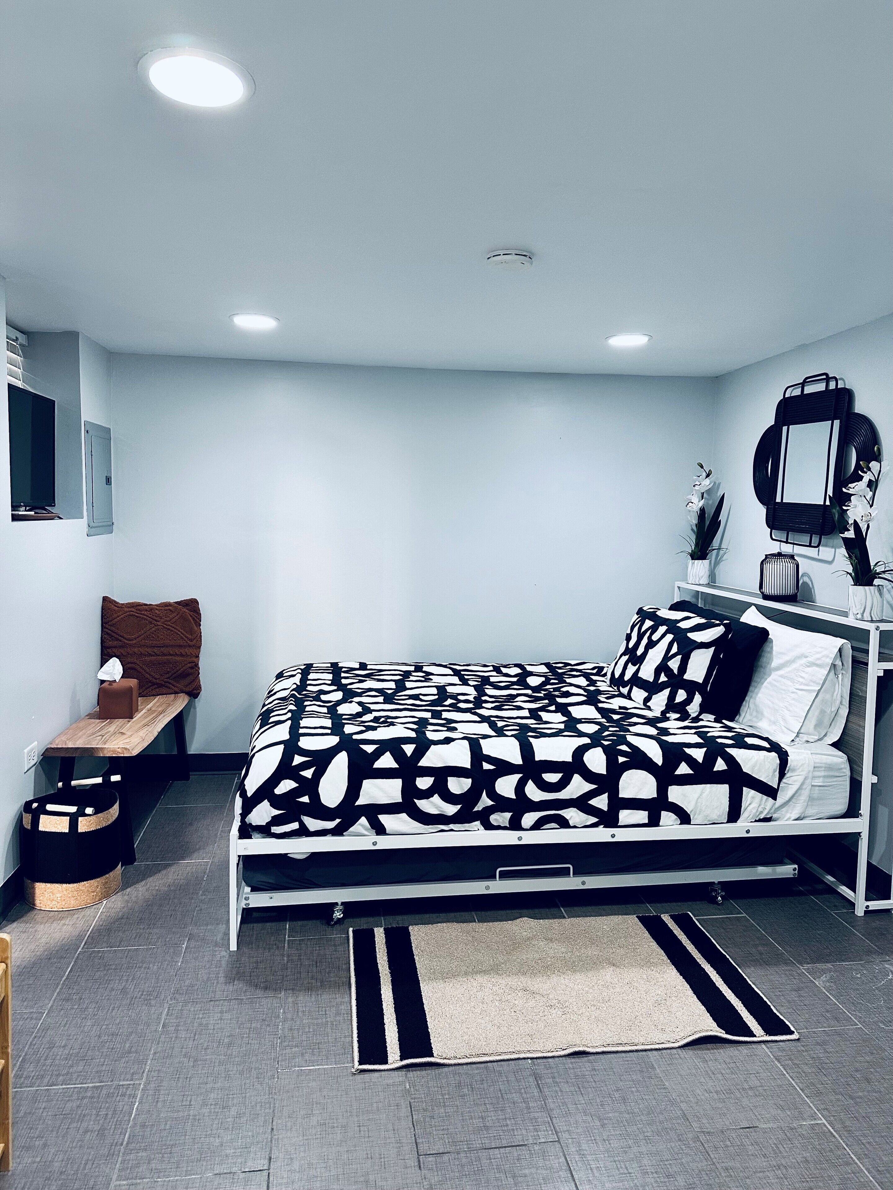 1 bedroom, iron/ironing board, WiFi, bed sheets