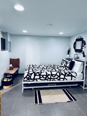 1 slaapkamer, een strijkplank/strijkijzer, wifi, beddengoed