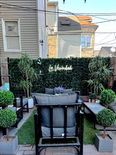 Charming Pilsen Studio - Quick Access to Downtown Chicago!