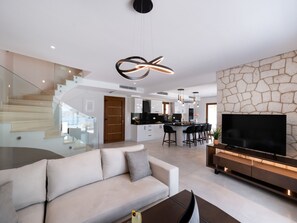 Villa | 4 bedrooms - Villa Unique in Lefkada (Lefkada)