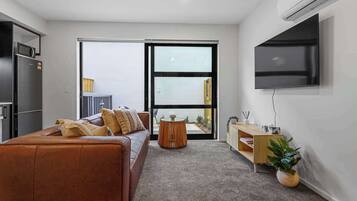 TV, offices