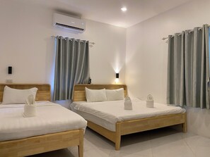 Classic-Dreibettzimmer | Schreibtisch, kostenloses WLAN