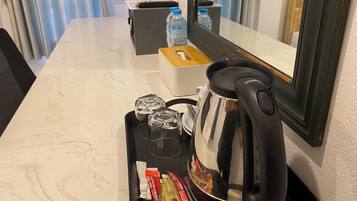 Bàn, truy cập Internet không dây miễn phí