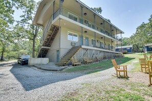 Exterior - Table Rock Lake Apt w/ Community Dock & Fire Pits! (Kimberling City)