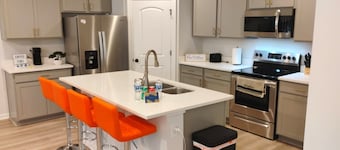 Game Day Touchdown Lounge in Baton Rouge - CB1024