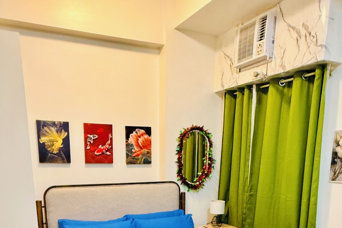 JFam Suites C1-3H | Blackout drapes, iron/ironing board, WiFi (free), bed sheets