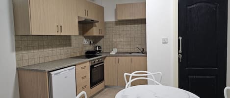 Four, plaque de cuisson, grille-pain