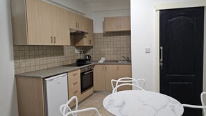 Four, plaque de cuisson, grille-pain