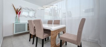 Lanzarote 2 - Private Pool, Air-Con and BBQ By Lanzarote Vacation Homes