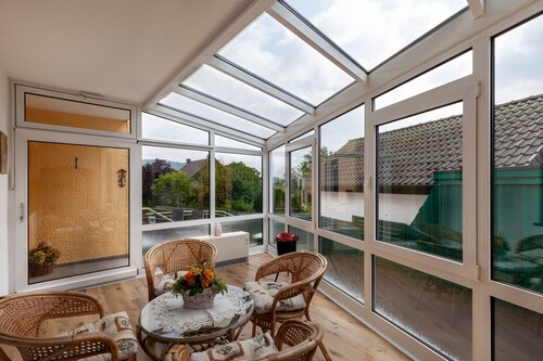 'Rosi's Ferienwohnung' mit Bergblick, Gemeinschaftsterrasse und Wi-Fi