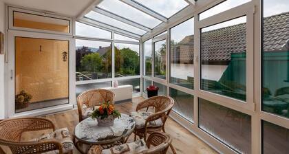 'Rosi's Ferienwohnung' mit Bergblick, Gemeinschaftsterrasse und Wi-Fi