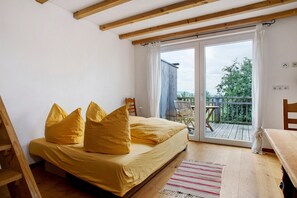 3 bedrooms, bed sheets - Apartment 'Kombi Wohnung' with Balcony (Deggenhausertal)