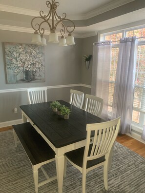 تناول الطعام