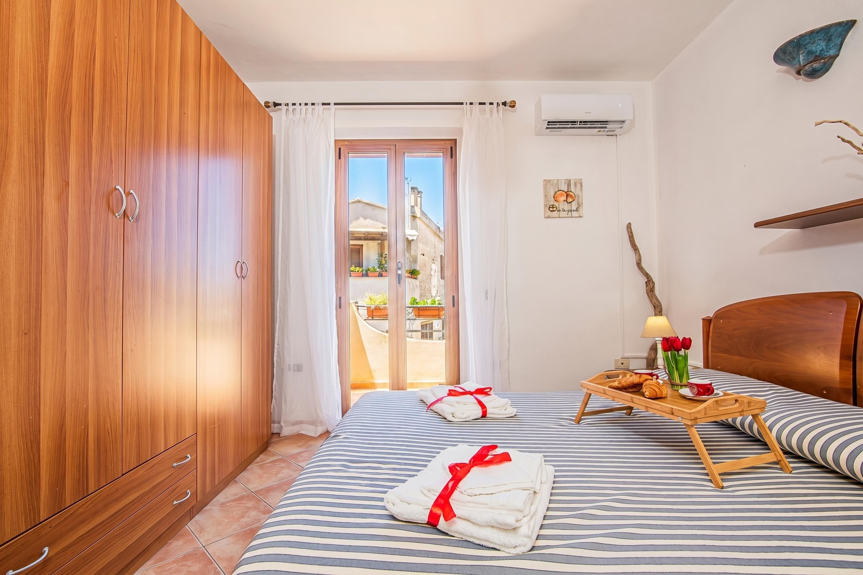 1 bedroom, laptop workspace, free WiFi, bed sheets