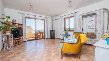 TV de tela plana, aparelho de som