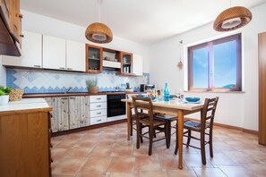 Family Apartment, Multiple Bedrooms (The Blue Whale) | Private kitchen
