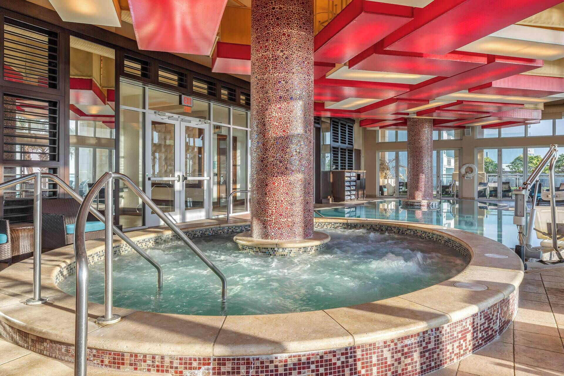 Innenpool, beheizter Pool