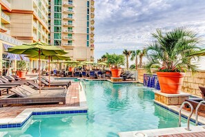 Innenpool, beheizter Pool