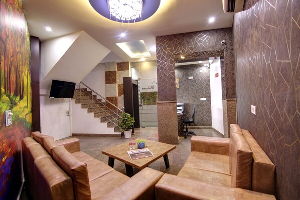Reception hall - Hotel Silky Palace By GRB (New Delhi)