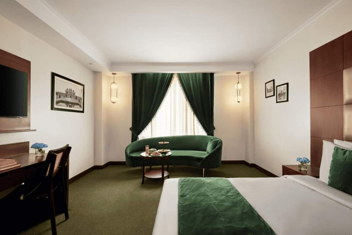 Club Room, 1 Double Bed | Desk, iron/ironing board, free WiFi, bed sheets