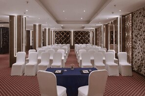 Meeting facility - Deventure Sarovar Portico  Patel Nagar (New Delhi)