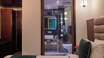 Kamar Twin Eksekutif | Meja kerja, setrika/meja setrika, Wi-Fi gratis, dan seprai linen