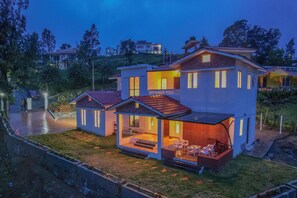 Front of property - Eden Valley Resort (Kunda)