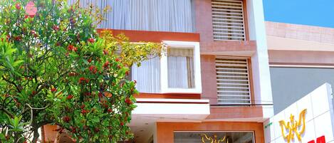 숙박 시설 정면