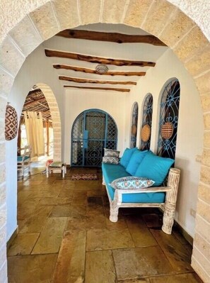 Interior - Paradise Haven, Relax, unwind, Enjoy Unlimited Ocean Breeze (Malindi)