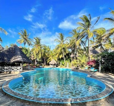 Paradise Haven, Relax, unwind, Enjoy Unlimited Ocean Breeze