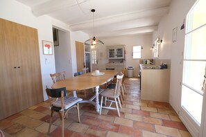 Dining - Vacation rental with pool ROUSSILLON LS2-446 (Roussillon)