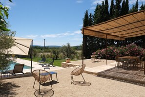Outdoor dining - Vacation rental with pool ROUSSILLON LS2-446 (Roussillon)