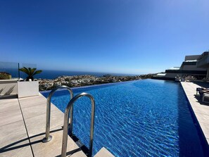 Indoor pool, outdoor pool - Clara Beach Blue Infinity (Cumbre del Sol)