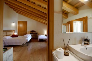 Espace de travail pour ordinateur portable, Wi-Fi gratuit