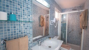 Bathroom - Apartamentos Los Cocoteros (San Bartolomé de Tirajana)