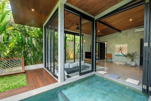 Outdoor pool - Vino Villa by Betterplace (Canggu)