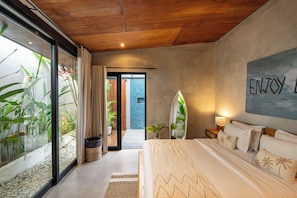 2 bedrooms, individually decorated, individually furnished