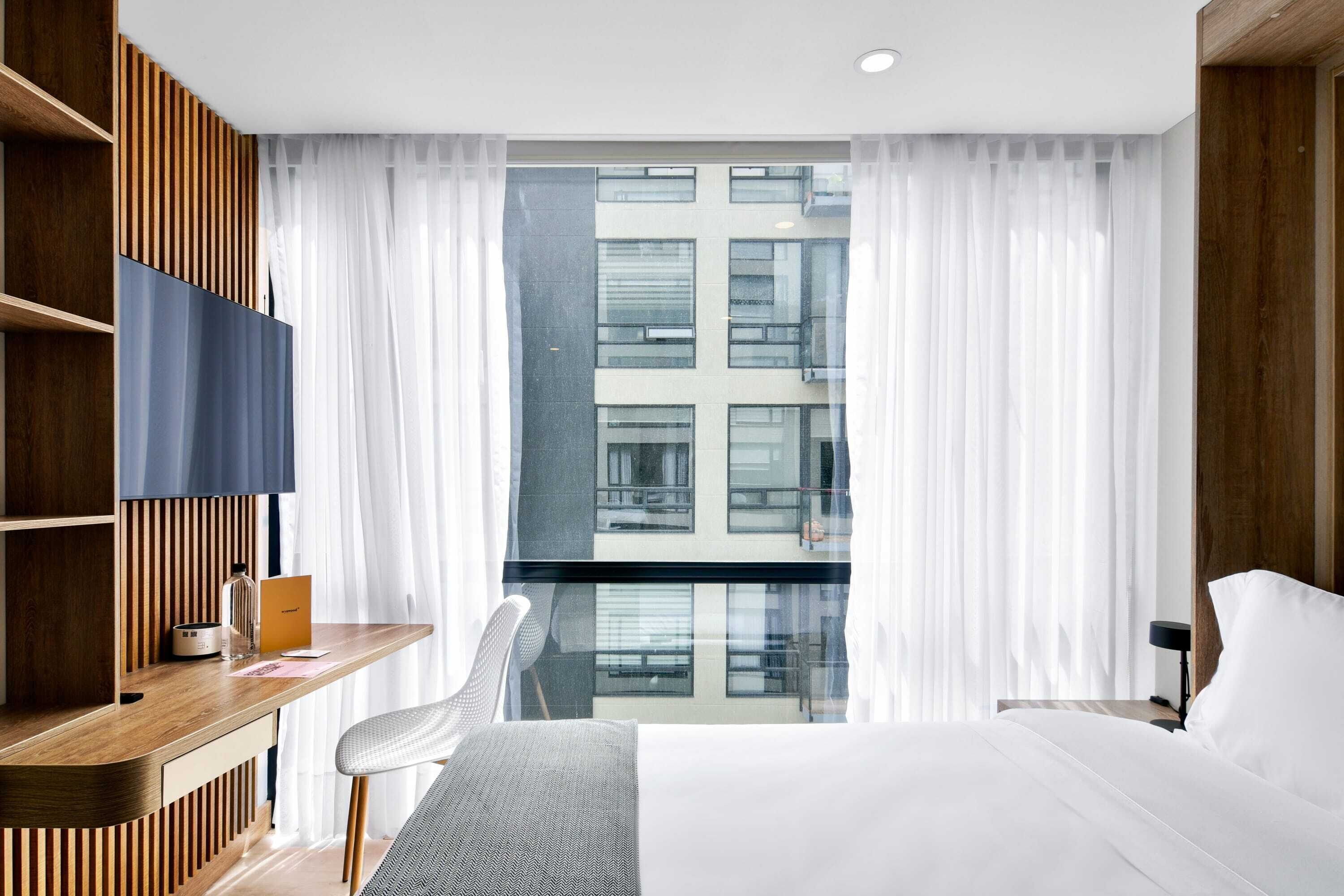 1 bedroom, desk, iron/ironing board, WiFi